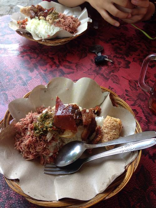 Babi Guling Men Repot Wisata Kuliner Indonesia